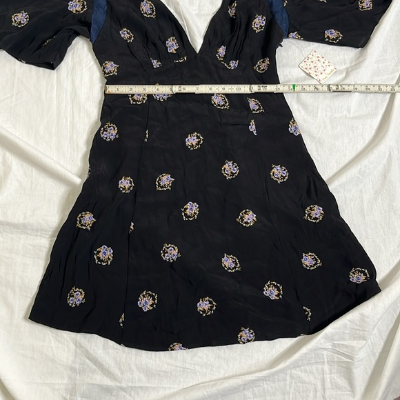 Free People Women's Mockingbird Floral Lace Plunge Mini Dress size 4 Punk Goth - Picture 8 of 15